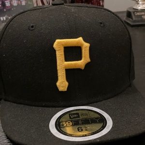 Youth New Era fitted size 6 5/8